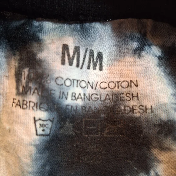 AC/DC Back in Black Faded Logo - Tie-Dye  Shirt Mens Size M Unique -Never Worn - Picture 6 of 9